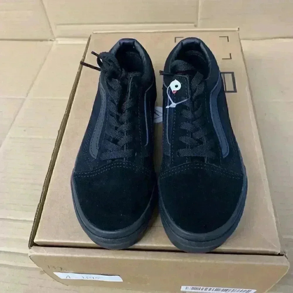1345. NEW! Vans Black Kids US size 13 - Picture 3 of 4